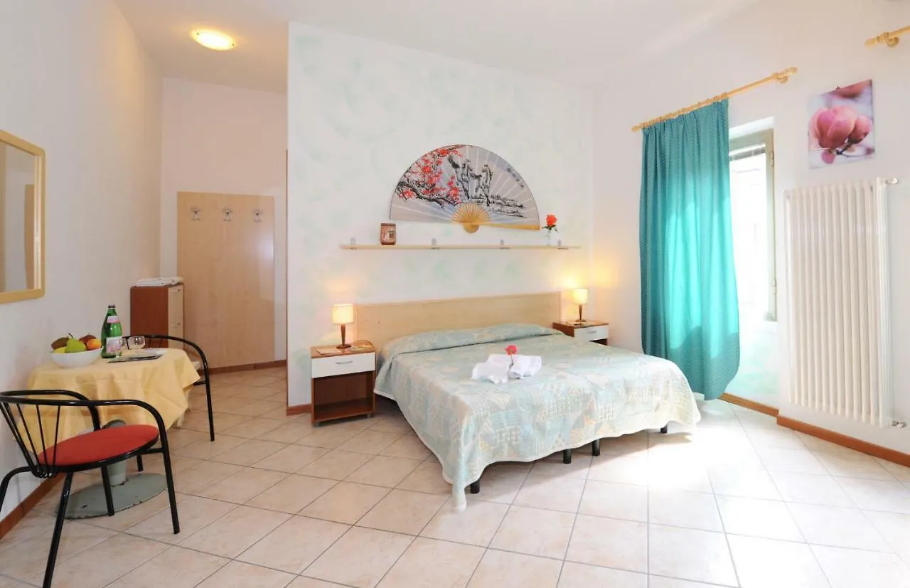Appartamenti E Camere Ai Parchi Lazise 0*,  Italië